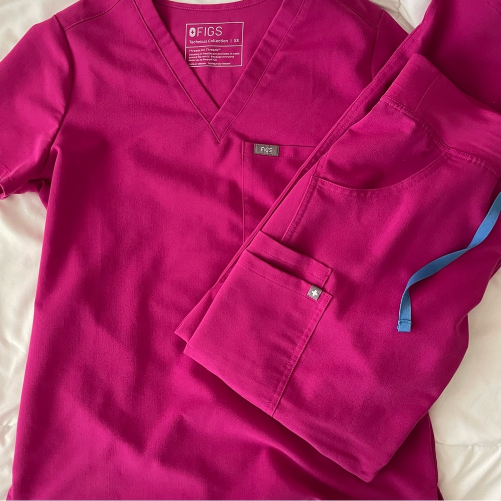 FIGS scrubs